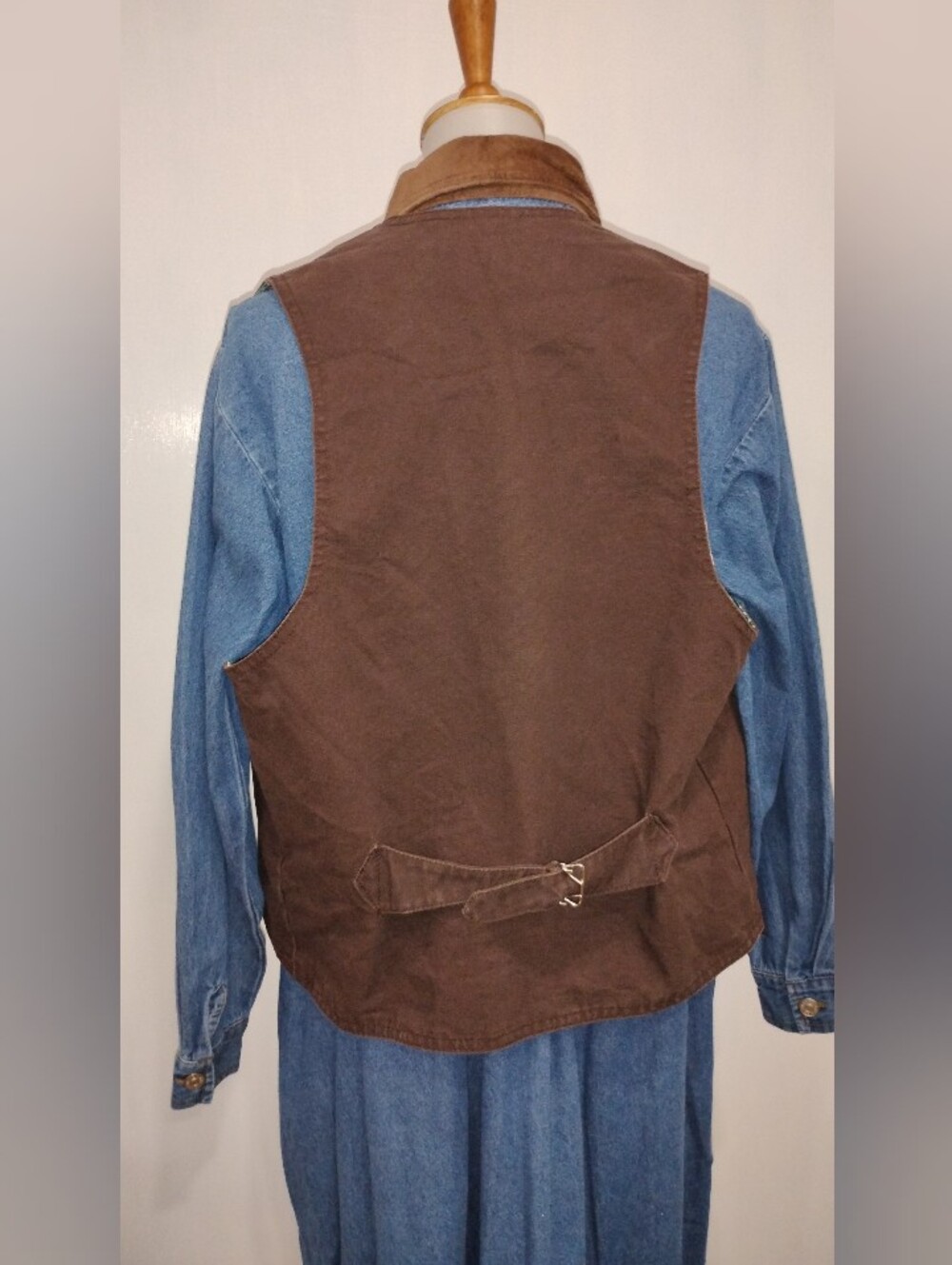 RUSTIC SCULLY VEST - Picture 6 of 8